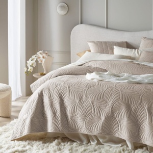 CUVERTURA(220 X 240) CU 2 FETE PERNA(54 X 75) + CANTAR