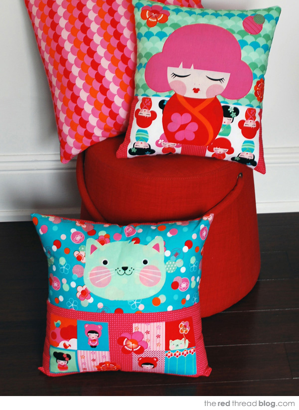 Hello-Tokyo-by-the-red-thread-small-cushions Pernute materiale patchwork