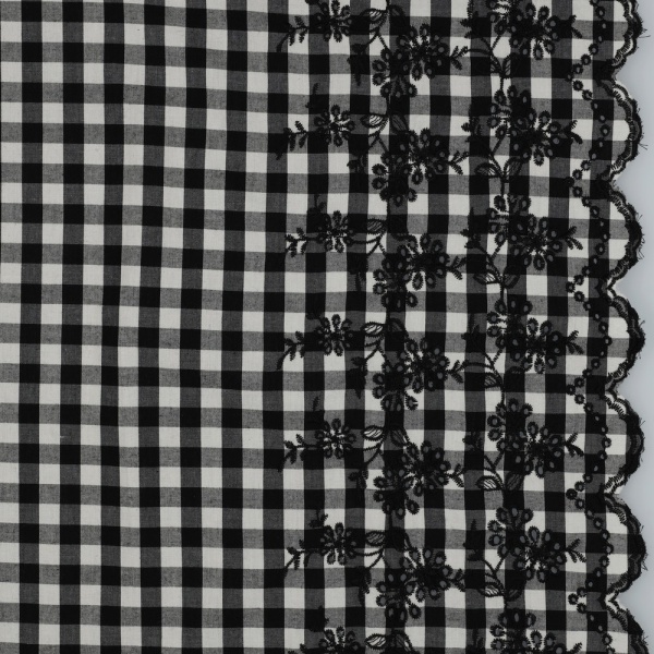 Bumbac in carouri cu bordura brodata - Checks Black