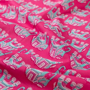 Voal batist de bumbac - Enjoy Elephant Fuchsia