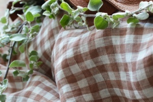 Material 100% In prespalat subtire - Gingham Chestnut - Img 4