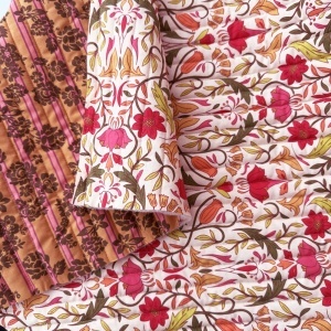 Material matlasat din bumbac cu doua fete - French Lilly garden