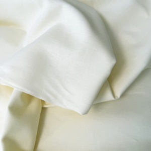 Material subtire din amestec de In si bumbac - Soft Yellow - Img 3