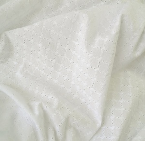 Bumbac subtire cu broderie - Lattice Ivory - Img 1