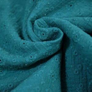 Muselina cu broderie englezeasca - Suzy Paon