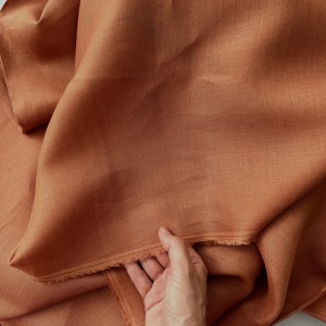 Material In premium Emilio 115 gr/mp - Gold Brown - Img 2