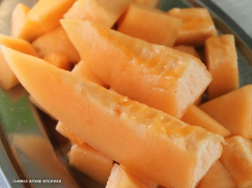 Sladina Sweety F1 (1200 seminte) pepene galben tip ananas cu miez portocaliu, Florian - Img 4