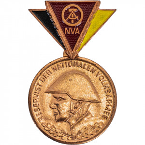 Military Medal VOLKSARMEE Reservist in bronze color GDR - Military Surplus