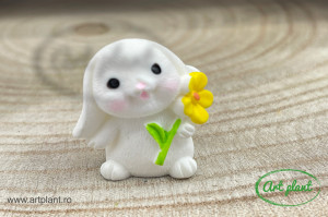 Mini iepuras cu floare