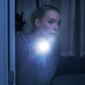 Lanterna cu electrosoc Sabre 200 lumeni - Negru
