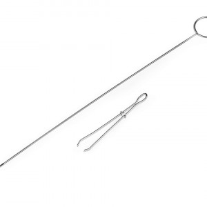 Carlig metalic siret , introdus elastic