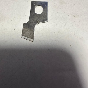 Cutit butoniera usoara 0,8 mm