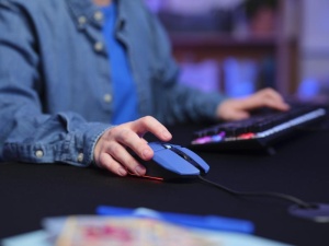 Mouse Trust GXT110W Felox cu fir, interfata USB 2.0, rezolutie maxima 6400 DPI, 6 butoane, albastru - Img 12