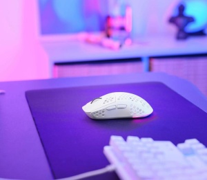 Mouse wireless Trust GXT 929W Helox, rezolutie maxima 4800 DPI, 6 butoane, alb - Img 10