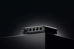 TELTONIKA 4PORT UNMANAGED DIN RAIL SWITCH TSW304, Interfata: 4 x ETH ports, 10/100/1000 Mbps, supports auto MDI/MDIX crossover, Standarde retea: 802.3i, 802.3u, 802.3ab, 802.3x, 802.3az, 802.3ad, Latime de banda: 8 Gbps, Carcasa aluminiu, Dimensiuni: 102 - Img 3