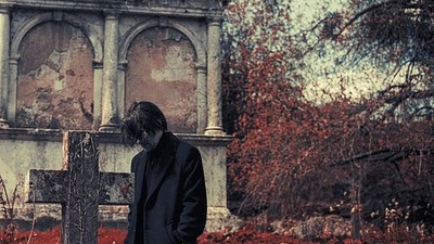 STEVEN WILSON – REQUIEM FOR A VILLAGE: СЕЛО ИЗВЪН ВРЕМЕТО, МУЗИКА ОТВЪД ЗАБРАВАТА