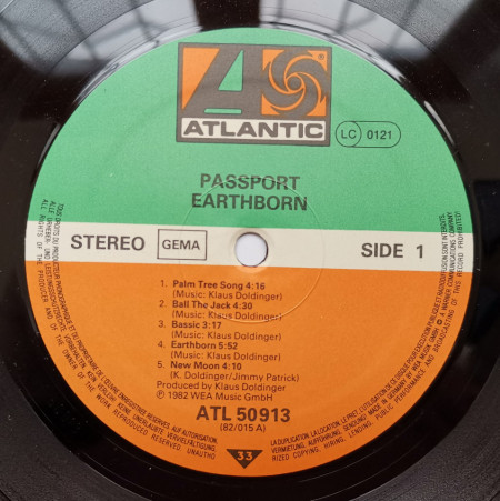 Passport ‎– албум Earthborn - Img 3