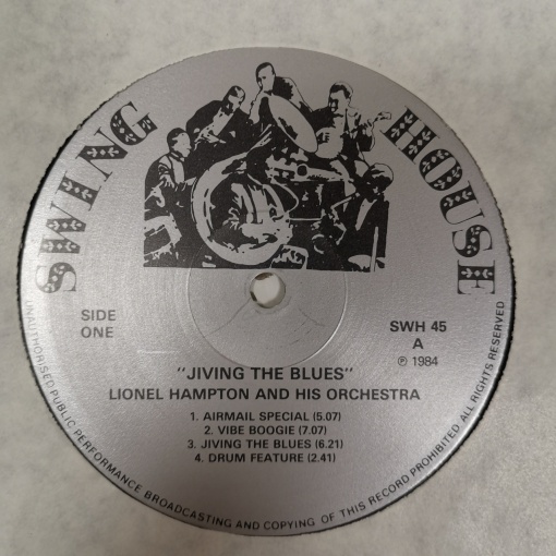 Lionel Hampton And His Orchestra – албум Jiving The Blues