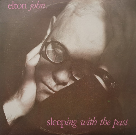 Elton John – албум Sleeping With The Past