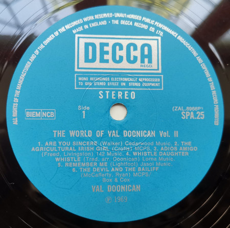 Val Doonican – албум The World Of Val Doonican Vol II - Img 2