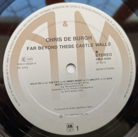 Chris de Burgh – албум Far Beyond These Castle Walls - Img 3