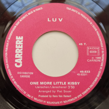 Luv' – сингъл One More Little Kissy