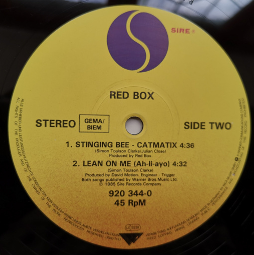 Red Box – сингъл Lean On Me - Img 3
