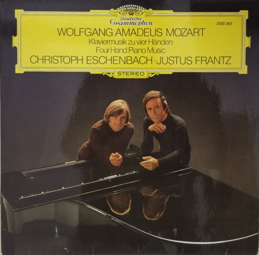 Wolfgang Amadeus Mozart - албум Christoph Eschenbach, Justus Frantz – Klaviermusik Zu Vier Händen