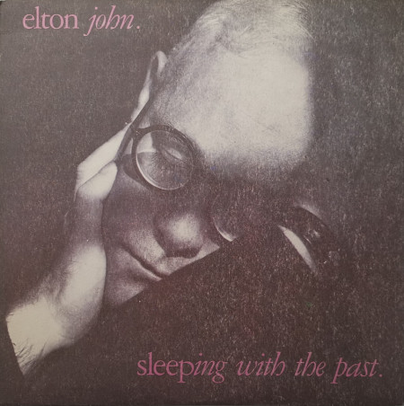 Elton John – албум Sleeping With The Past