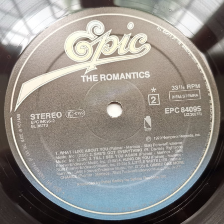 The Romantics – албум The Romantics - Img 2