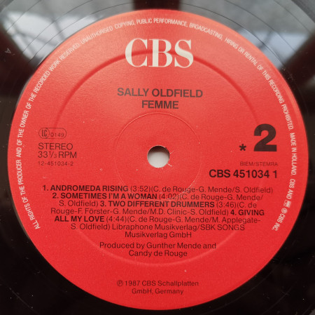 Sally Oldfield – албум Femme - Img 3