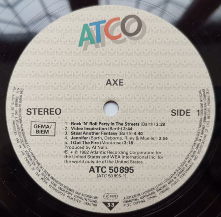 Axe  ‎– албум Offering - Img 2