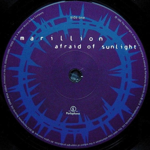 Marillion – албум Afraid Of Sunlight - Img 2