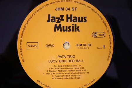 Pata Trio - Norbert Stein, Hennes Hehn, Reinhard Kobialka – албум Lucy Und Der Ball - Img 2