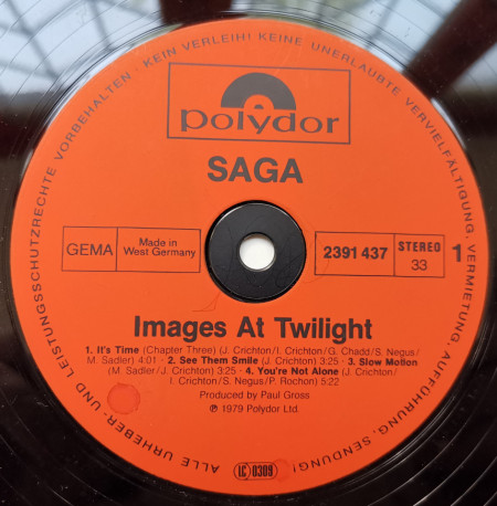 Saga – албум Images At Twilight - Img 3
