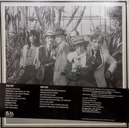 The Flying Pickets – албум Live At The Albany Empire! - Img 2