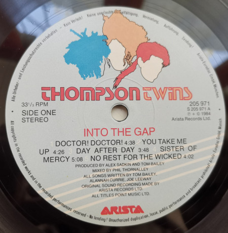 Thompson Twins – албум Into The Gap - Img 3