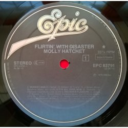 Molly Hatchet ‎– албум Flirtin' With Disaster - Img 2