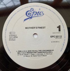 Mother's Finest ‎– албум Mother's Finest - Img 3