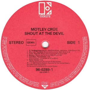 Mötley Crüe – Shout At The Devil - Img 2