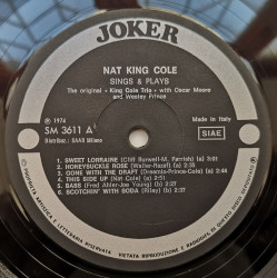 The King Cole Trio – албум Sings & Plays - Img 3