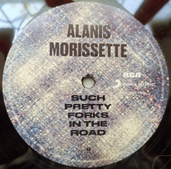 Alanis Morissette – албум Such Pretty Forks In The Road - Img 3