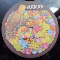 Deuter – албум Silence Is The Answer / Buddham Sharnam Gachchami - Img 3