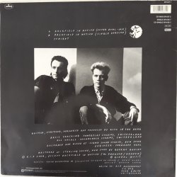 Kiss In The Dark ‎– сингъл Backfield In Motion - Img 2
