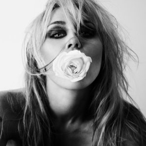 Miley Cyrus - BASS PERSUADES (1 x CD)