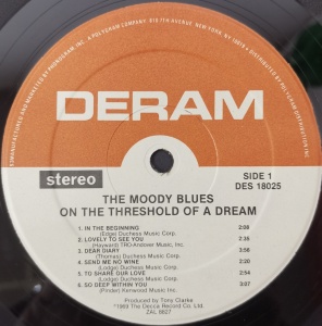 The Moody Blues – албум On The Threshold Of A Dream - Img 2