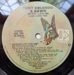 Tony Orlando & Dawn – албум He Don't Love You, Like I Love You - Img 3
