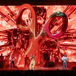 Scissor Sisters - IT'S 10PM... DO YOU KNOW WHERE YOUR SISTERS ARE? - LIVE FROM THE O2, LONDON (3 x CD)