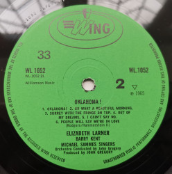 Elizabeth Larner / Barry Kent / Michael Sammes Singers – албум Selections From Annie Get Your Gun And Oklahoma - Img 3