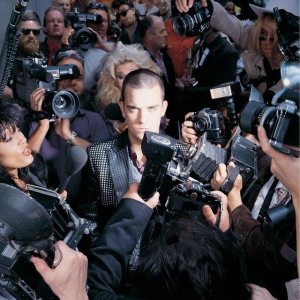 WILLIAMS, ROBBIE - LIFE THRU A LENS